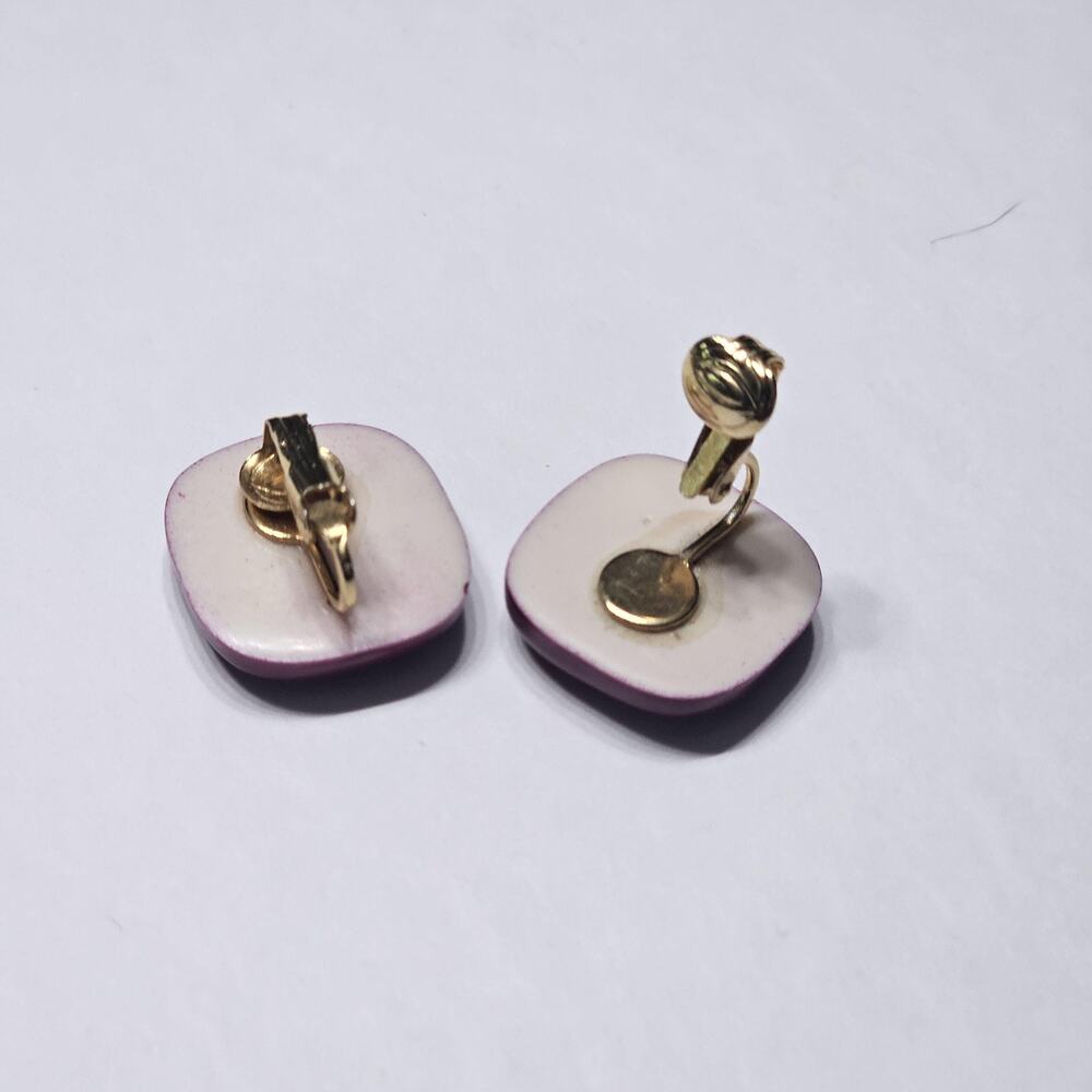Vintage 1980s Magenta Square Button Clip-On Earrings, Acrylic Retro Jewelry - Picture 2 of 5
